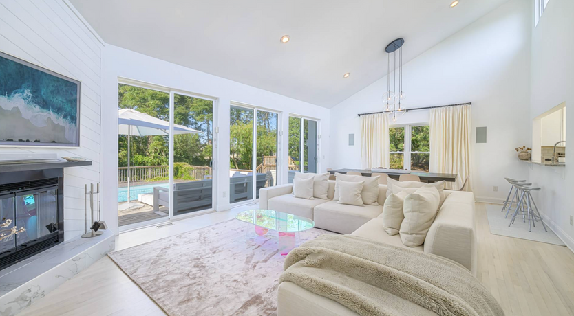 Photo of The Little Sparrow