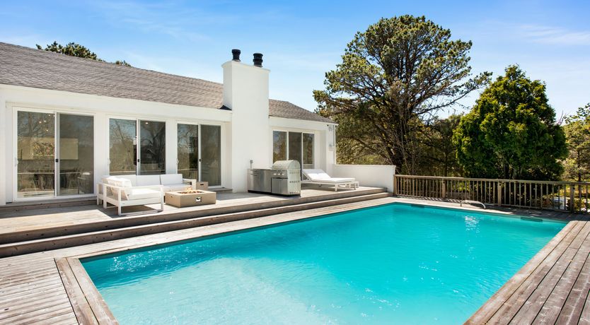 Photo of The Little Sparrow