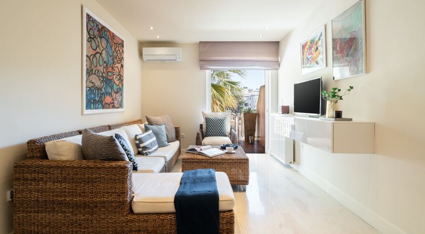 Photo of Between White Columns