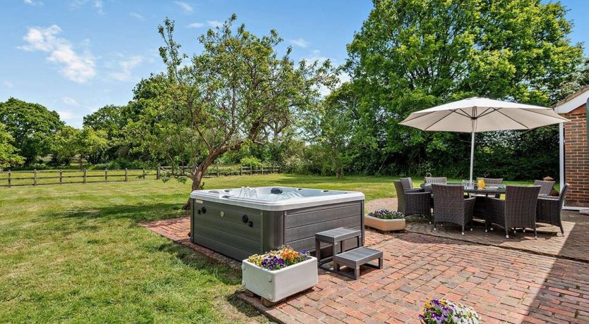 Photo of 4 Bed in Egerton