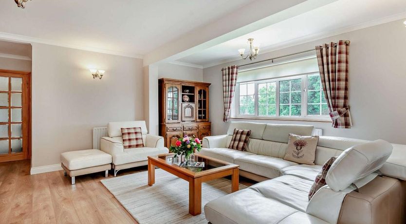 Photo of 4 Bed in Egerton