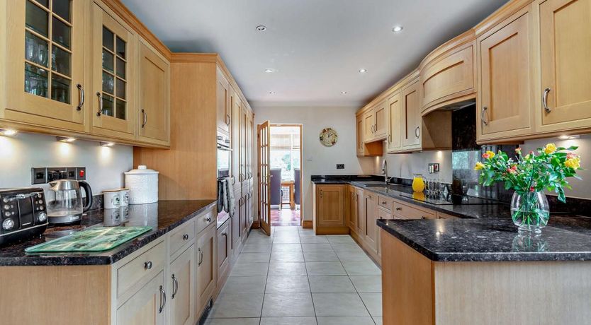 Photo of 4 Bed in Egerton
