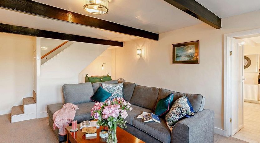 Photo of 3 Bed in Holmfirth