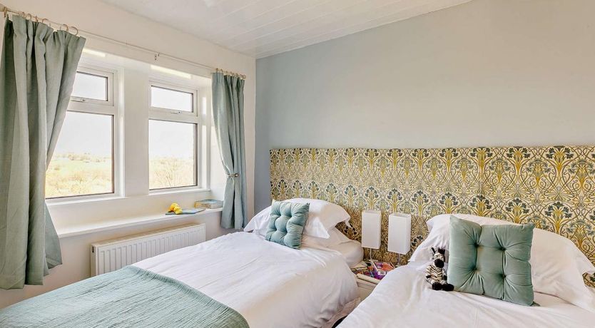 Photo of 3 Bed in Holmfirth