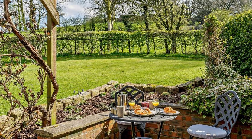 Photo of 1 Bed in Rushton Spencer