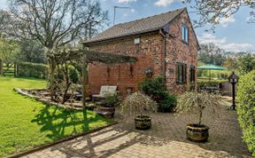 Photo of Cottage in Staffordshire