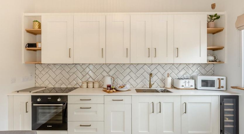 Photo of 2 Bed in Collington