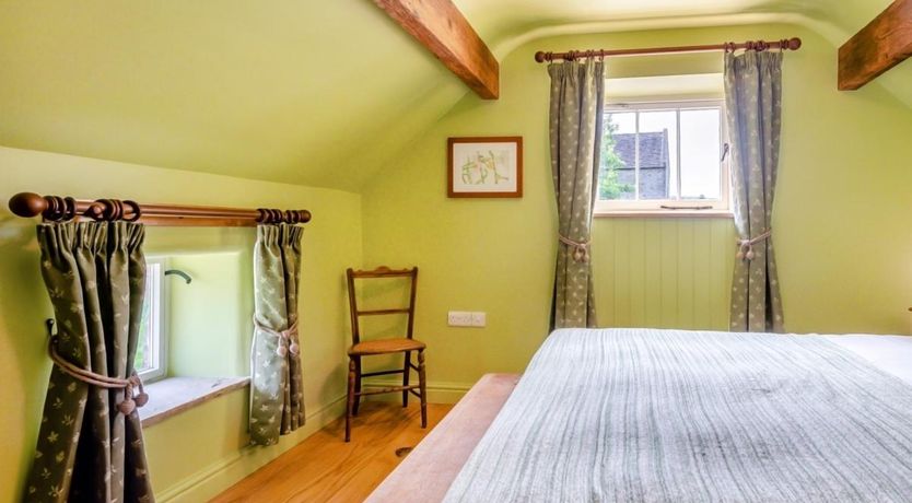 Photo of 1 Bed in Onecote