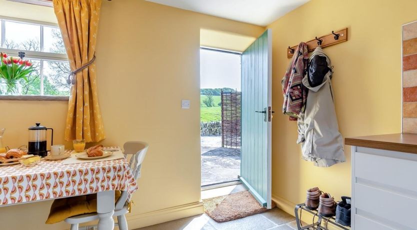 Photo of 1 Bed in Onecote