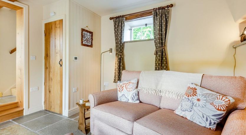 Photo of 1 Bed in Onecote