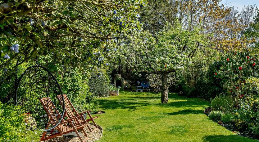 Photo of 2 Bed in Poole