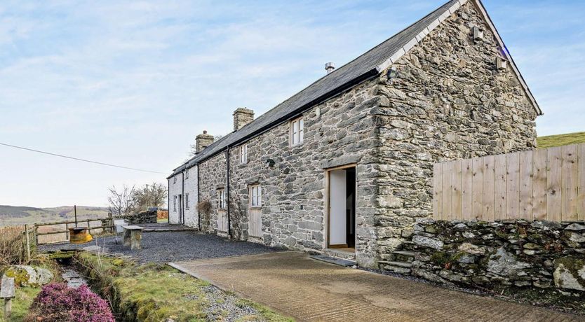 Photo of 3 Bed in Bala