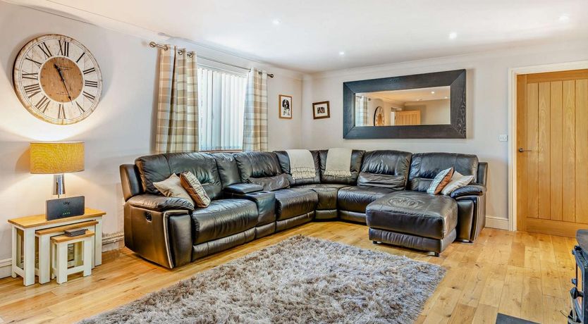 Photo of 2 Bed in Carmarthen