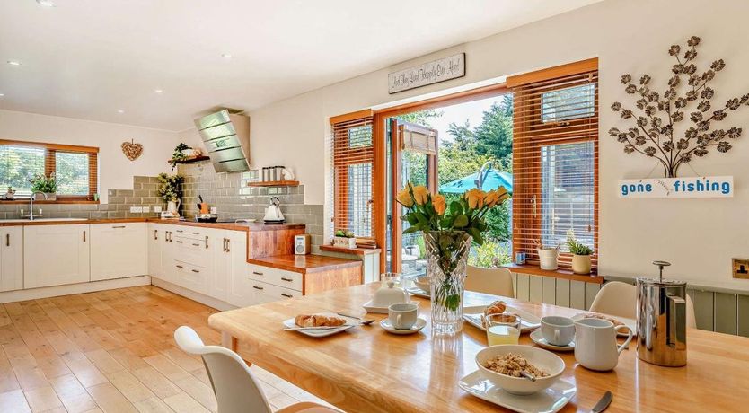 Photo of 2 Bed in St Clears