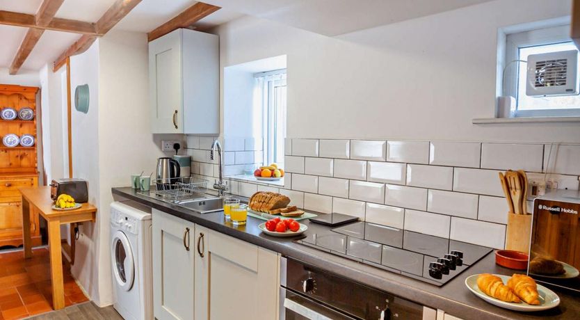 Photo of 2 Bed in Aberdesach