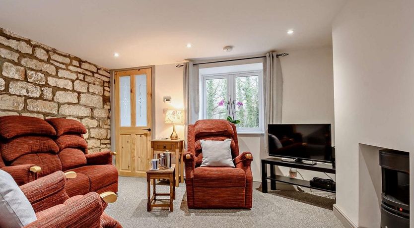 Photo of 2 Bed in Upton St. Leonards