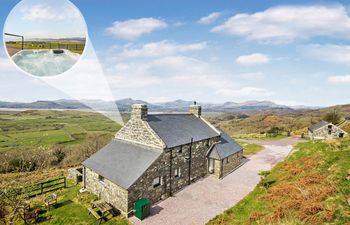 6 Bed in Harlech Holiday Cottage