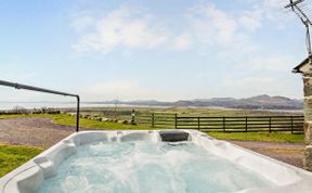 Photo of 6 Bed in Harlech