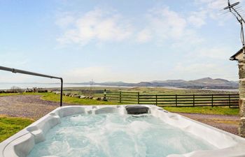 6 Bed in Harlech Holiday Cottage