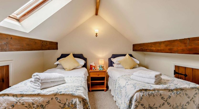 Photo of 3 Bed in East Chinnock