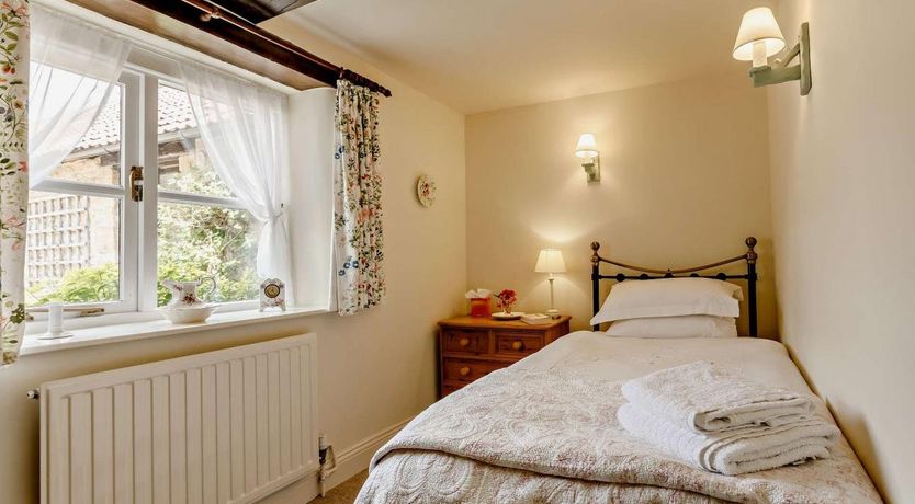 Photo of 3 Bed in East Chinnock