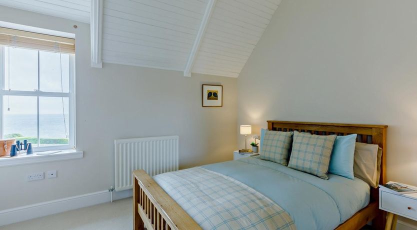 Photo of 2 Bed in Eyemouth