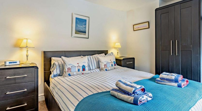 Photo of 4 Bed in Docking