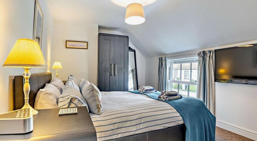 Photo of 4 Bed in Docking