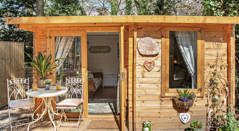 Photo of 1 Bed in Llanrhaeadr