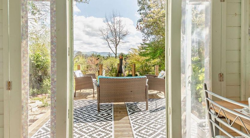 Photo of 1 Bed in Llanrhaeadr