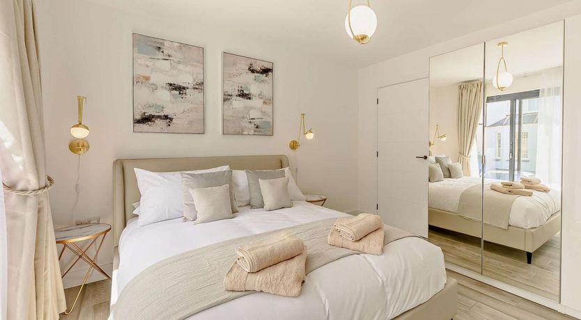 Photo of 6 Bed in Bideford