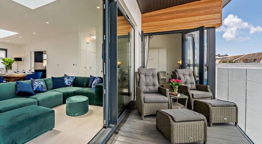 Photo of 6 Bed in Bideford