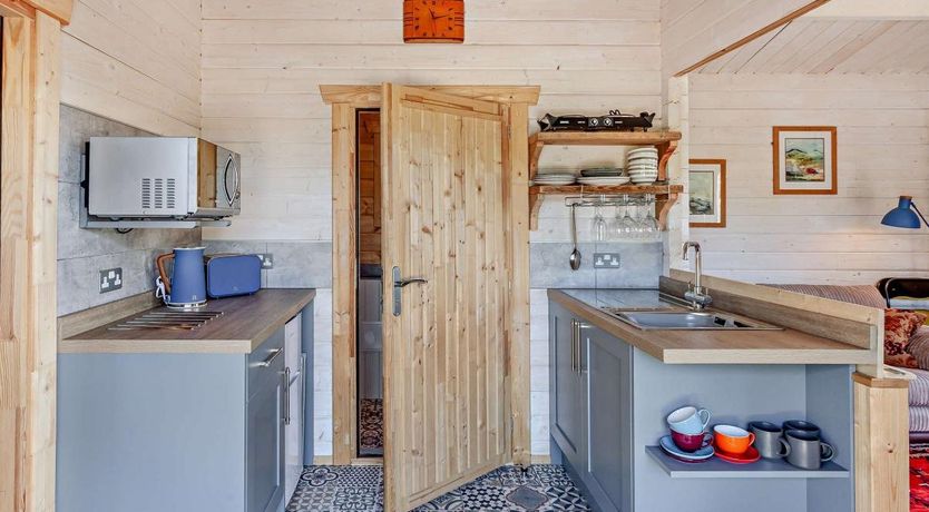 Photo of 1 Bed in Claverham