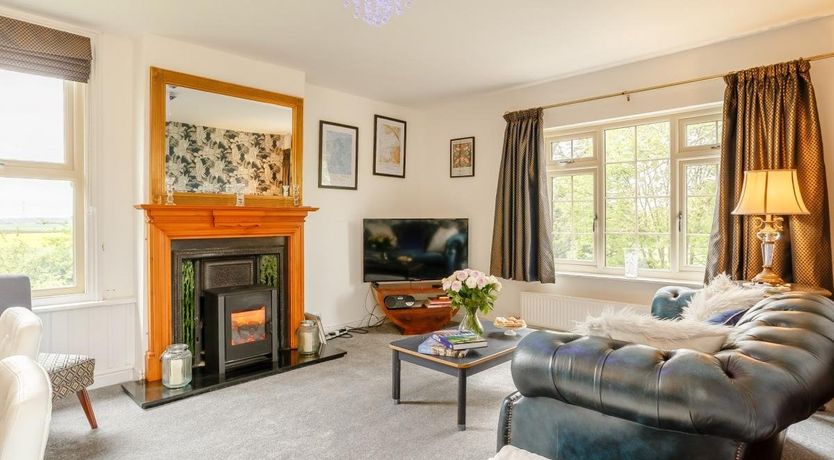 Photo of 1 Bed in Full Sutton