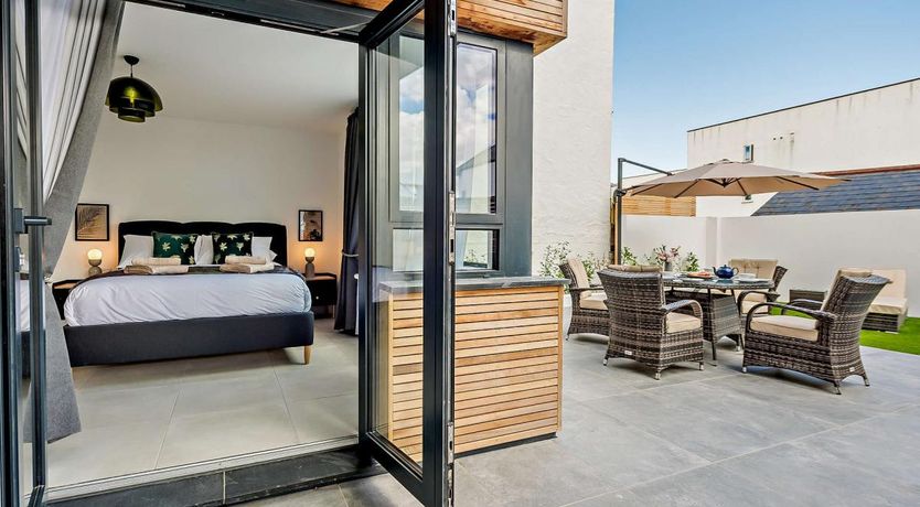 Photo of 2 Bed in Westward Ho