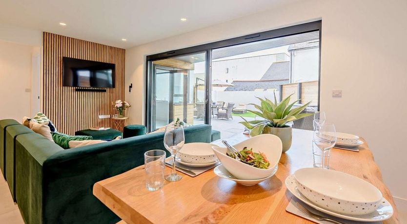 Photo of in Westward Ho! (91694)