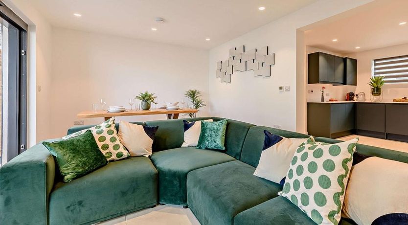 Photo of 2 Bed in Westward Ho