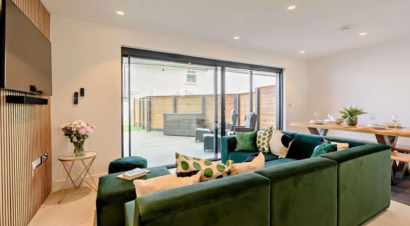 Photo of 2 Bed in Westward Ho