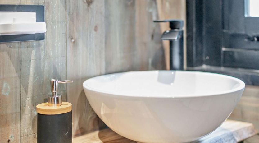 Photo of 1 Bed in Avon