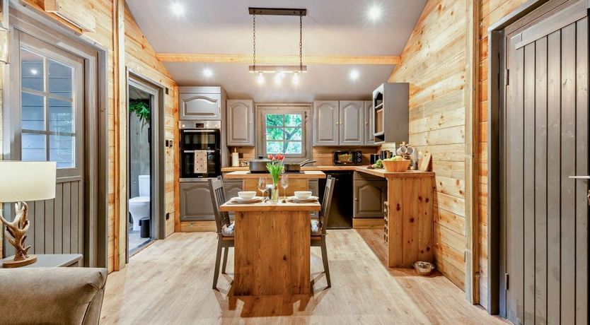 Photo of 1 Bed in Avon