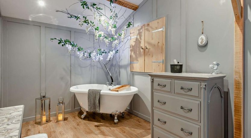 Photo of 1 Bed in Avon