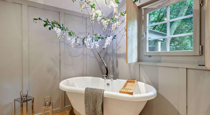 Photo of 1 Bed in Avon