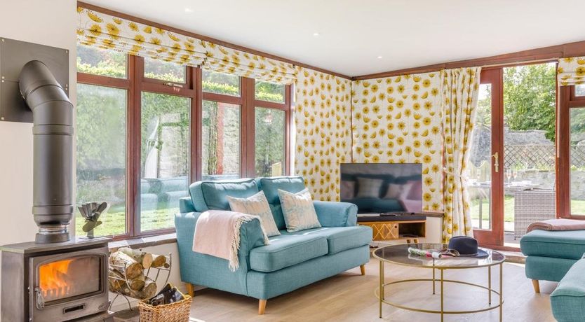 Photo of 2 Bed in Wormhill