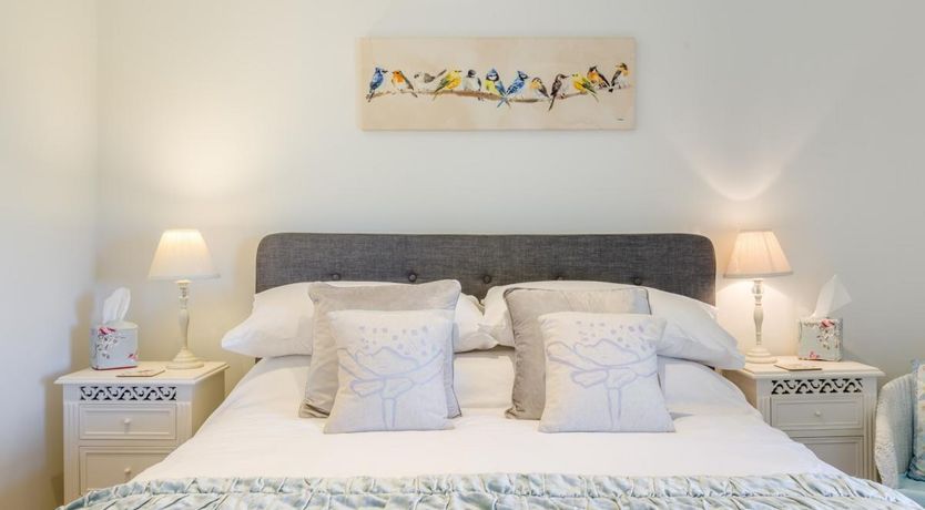 Photo of 2 Bed in Wormhill