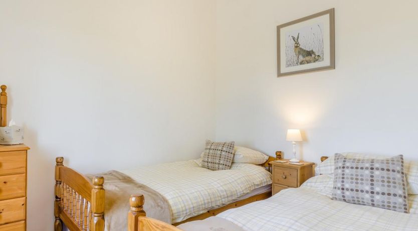 Photo of 2 Bed in Wormhill