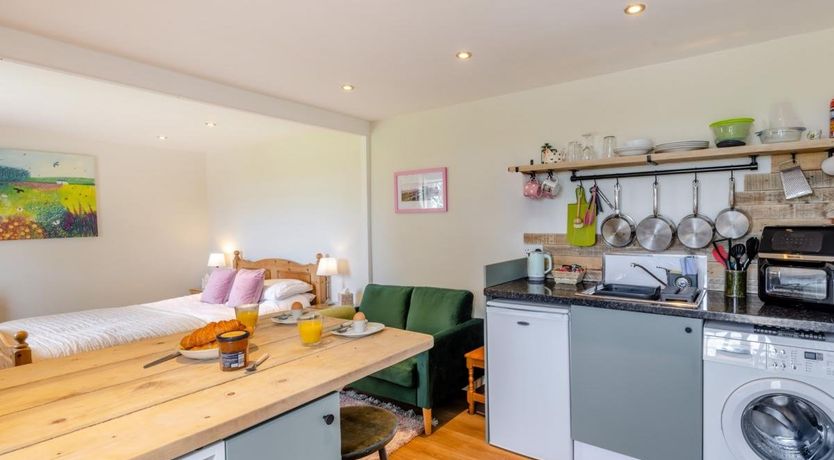 Photo of 1 Bed in Wormhill