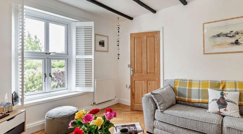 Photo of 3 Bed in Tenby