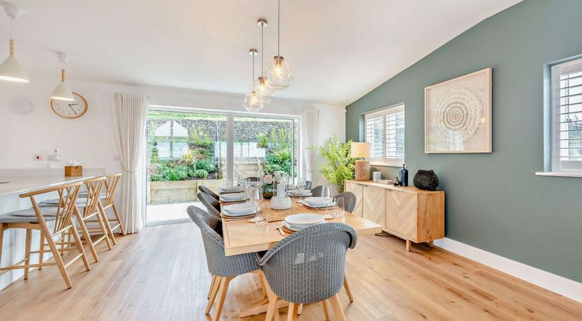 Photo of 4 Bed in Bideford