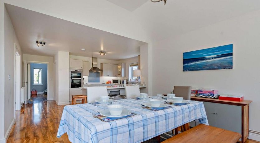 Photo of 3 Bed in St. Florence