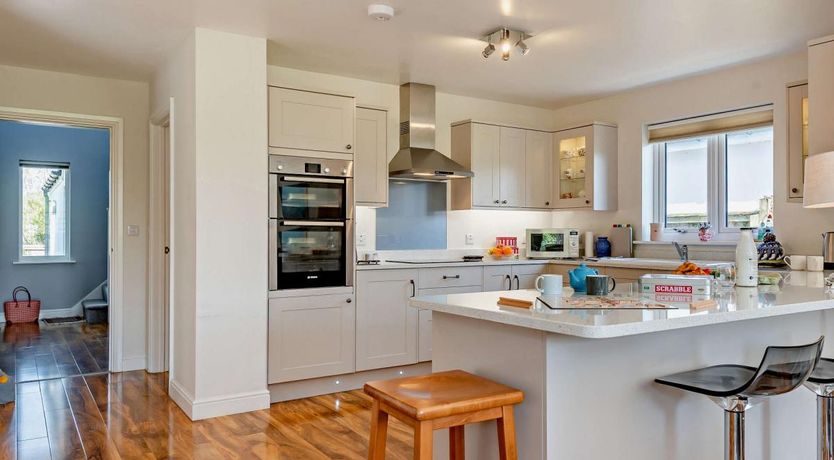 Photo of 3 Bed in St. Florence